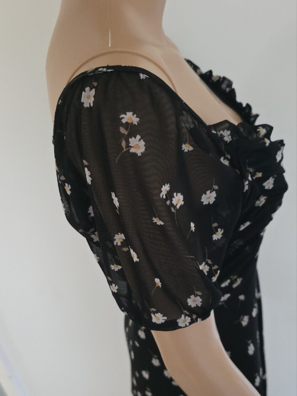 Black Floral Short Dress with Sweetheart Neckline Size M - Picture 4 of 8